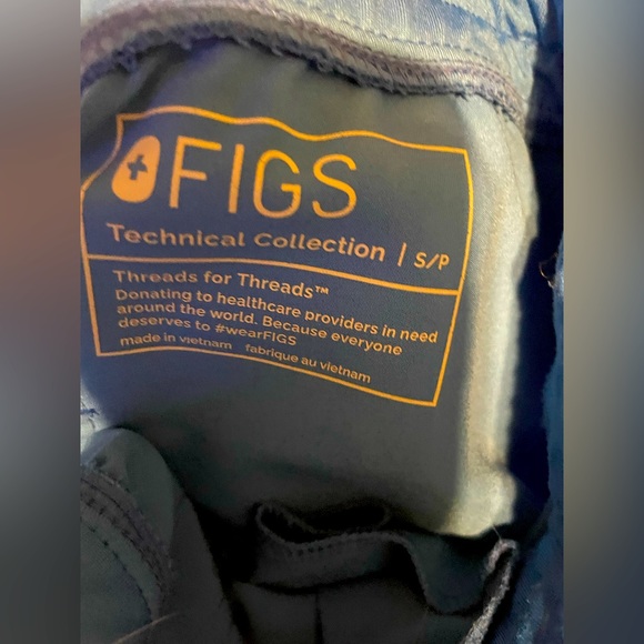 Figs Scrub Set - Picture 3 of 4